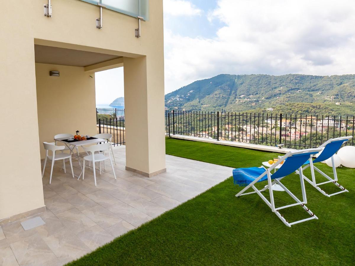 Villa Hanbury With Swimming Pool And Parking In Alassio Exteriör bild